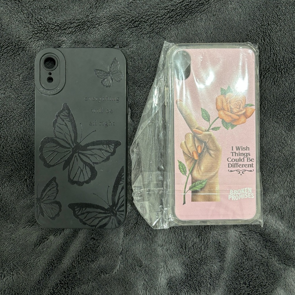 iPhone XR cases bundle - Picture 2 of 5